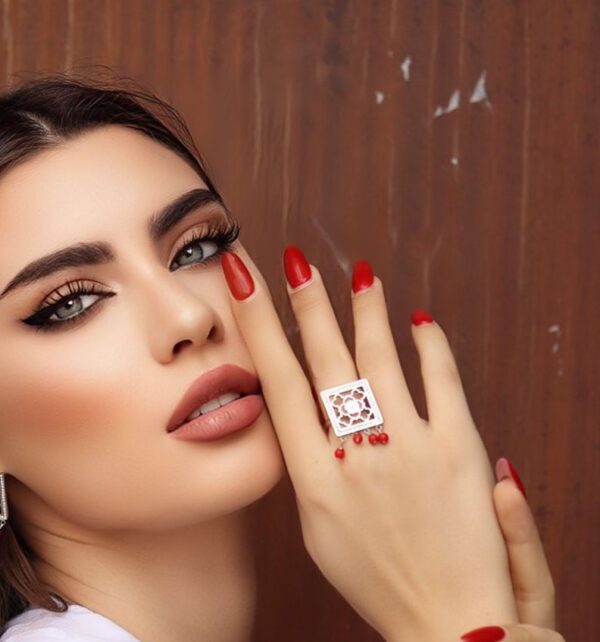 خاتم الميث الفضي الأحمر