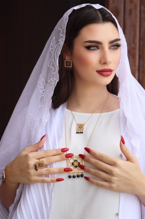 Al Maith Gold Black Short Necklace