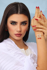 خاتم الميث الذهبي الأحمر