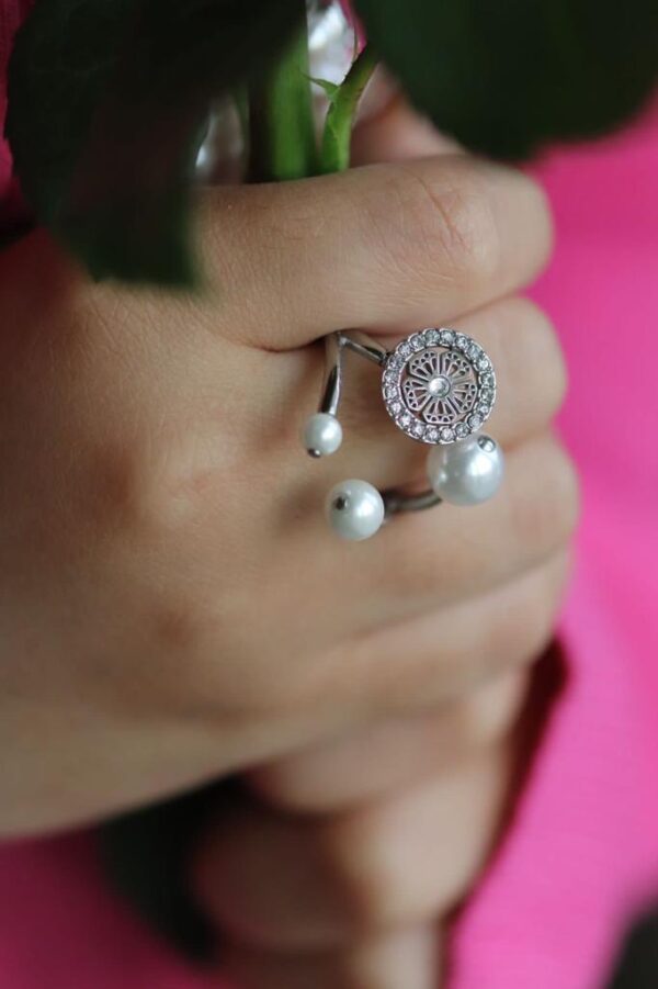 Dana Silver white Ring